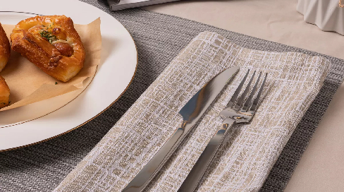 The role of high-quality hotel napkins in enhancing dining experience